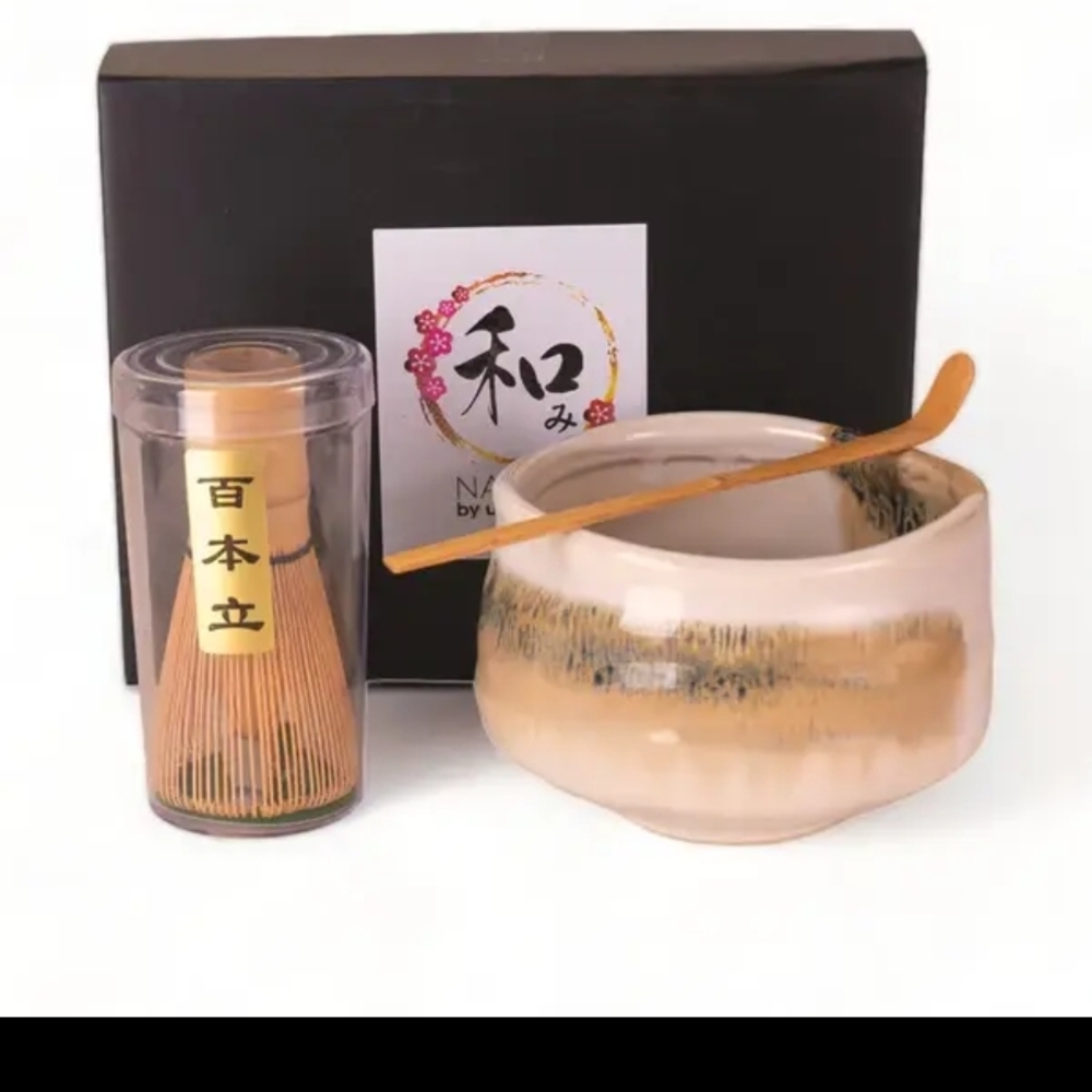 Ceramic Matcha Bowl with Bamboo Whisk and Spoon